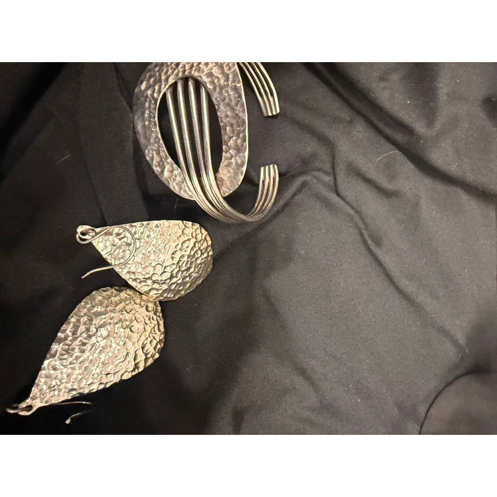 Women's 925 Sterling Silver Hammered Cuff Bracelet & Earrings Set Mexico